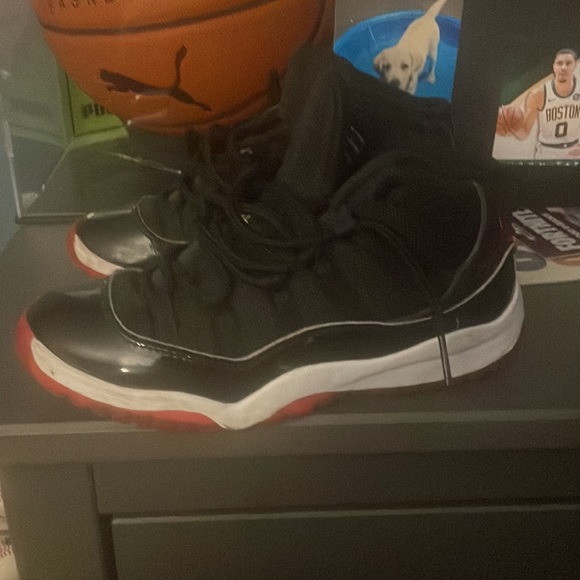 Jordan 11 size 2.5 - Picture 2 of 5